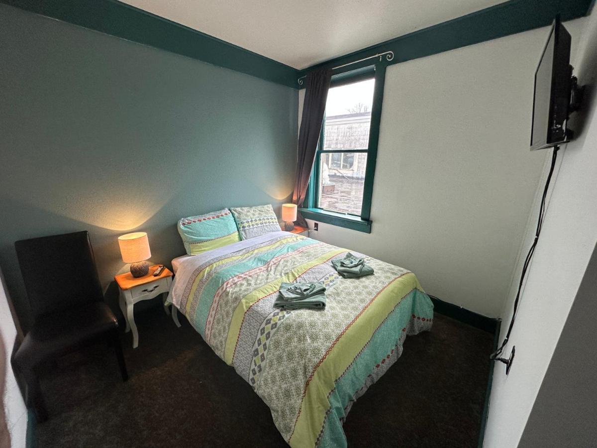 Historic Hotel Bayview Stewart Bagian luar foto