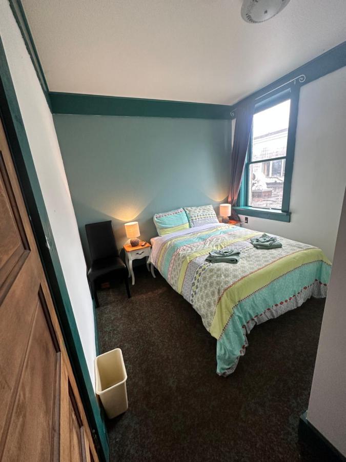 Historic Hotel Bayview Stewart Bagian luar foto